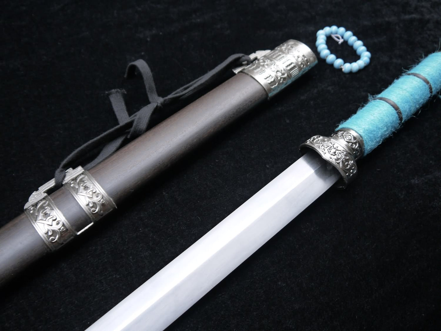 Double-bladed sword(High Manganese Steel,Black scabbard,Alloy)Length 39"