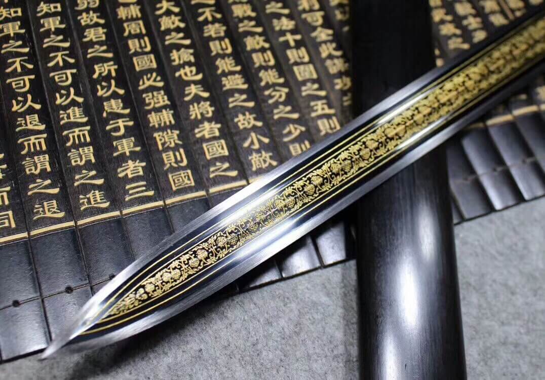 Yuewang sword,High carbon steel blade,Black scabbard,Alloy fitting